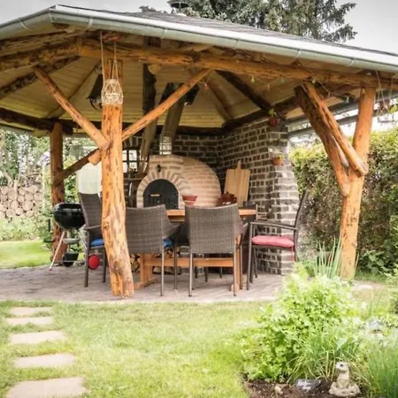 In Niedergurig Mit Grill- Sauna Und Gart By Interhome Apartamento