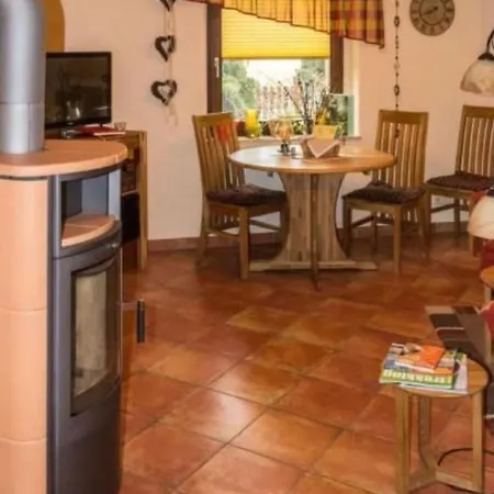 In Niedergurig Mit Grill- Sauna Und Gart By Interhome * Malschwitz