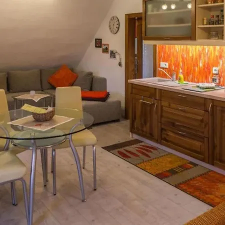 In Niedergurig Mit Grill- Sauna Und Gart By Interhome * Malschwitz